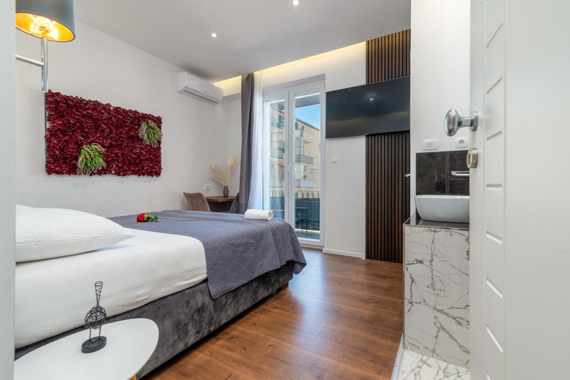 Antares Luxury Rooms Split Exterior photo
